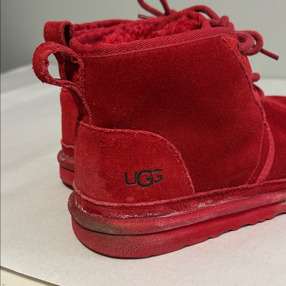 Kids Ugg Neumel II Red Suede Leather Boots Size 5 - Picture 2 of 14
